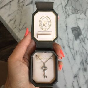 Juicy couture necklace